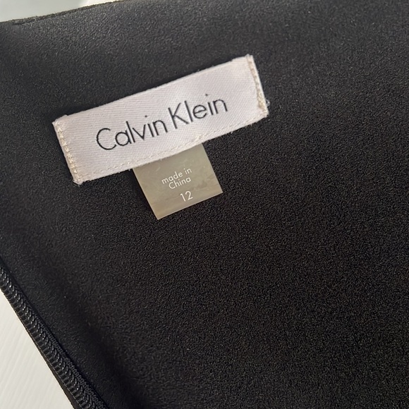 Women’s Dress - Picture 6 of 6